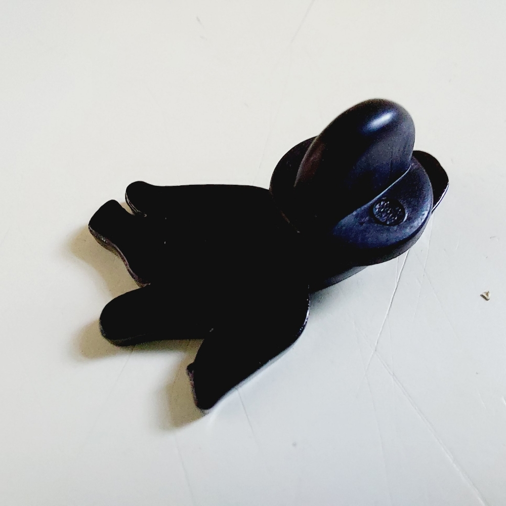 1" Cute Peni* Banana D*ck Head Lapel Hat Purse Pin. What a fun little statement! - Picture 6 of 8